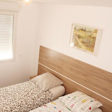 Appartements Meublees A Cote De L'Aeroport Marseille Provence Marignane Dış mekan fotoğraf