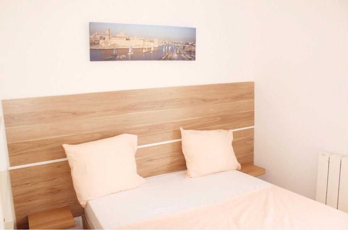 Appartements Meublees A Cote De L'Aeroport Marseille Provence Marignane Dış mekan fotoğraf